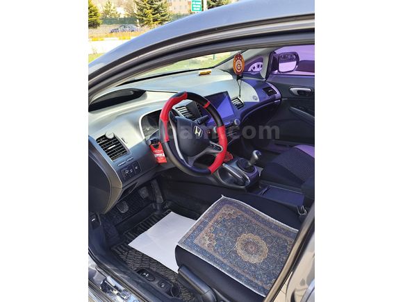 Sahibinden Honda Civic 1.6i VTEC Elegance 2010 Model