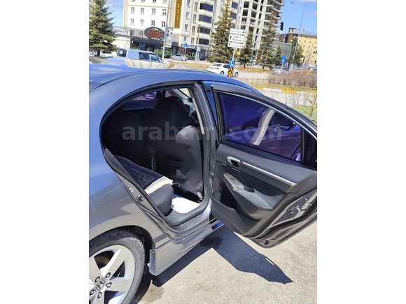 Sahibinden Honda Civic 1.6i VTEC Elegance 2010 Model