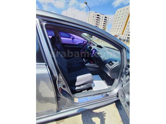 Sahibinden Honda Civic 1.6i VTEC Elegance 2010 Model
