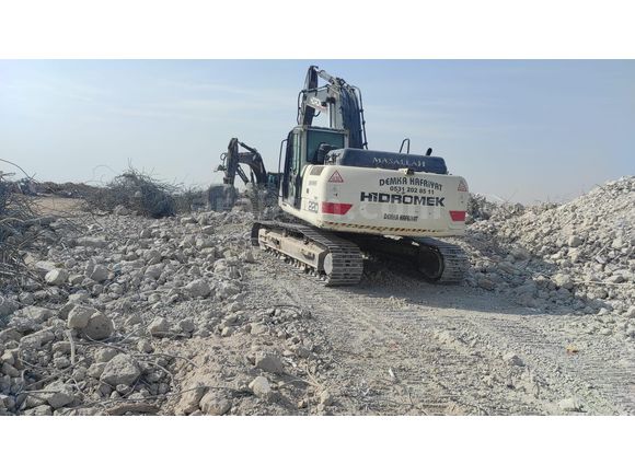 Sahibinden Hidromek  220 HMK