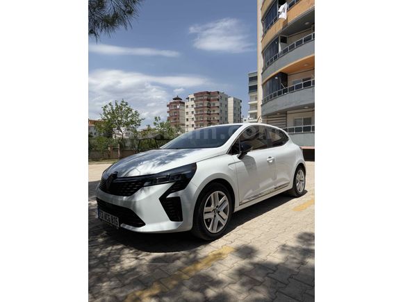Sahibinden Renault Clio 1.0 TCe Evolution 2024 Model   Beyaz