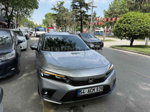 Galeriden Honda Civic 1.5 i-VTEC Eco Executive Plus 2023 Model Sakarya