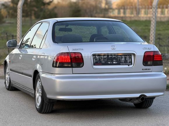 Sahibinden Honda Civic 1.6 i ES 2000 Model 