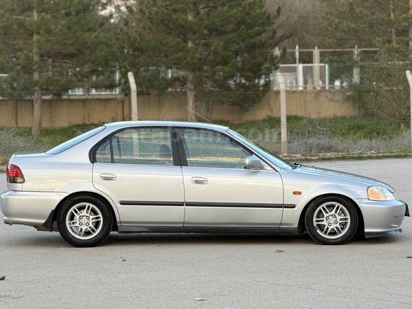 Sahibinden Honda Civic 1.6 i ES 2000 Model 