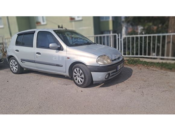 Sahibinden Renault Clio 1.4 RXT 2001 Model 