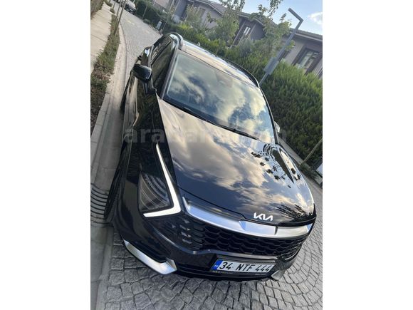 Sportage 4X4 Prestige 1.6 benzinli hibrit 2025   pilottan temiz