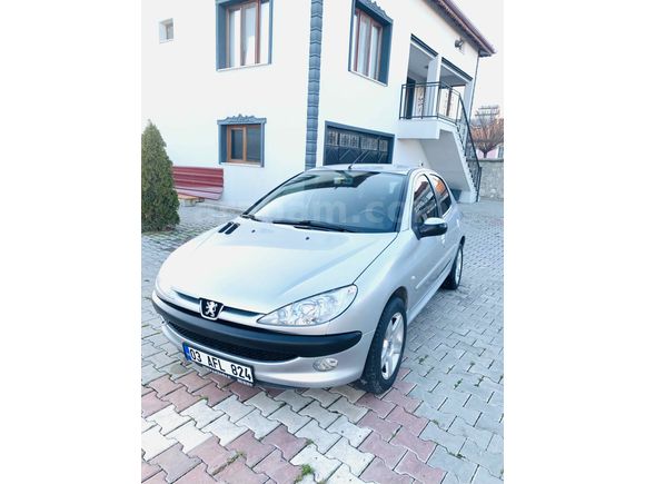 Sahibinden Peugeot 206 1.4 HDi Fever 2008 Model  295.000 km Gri
