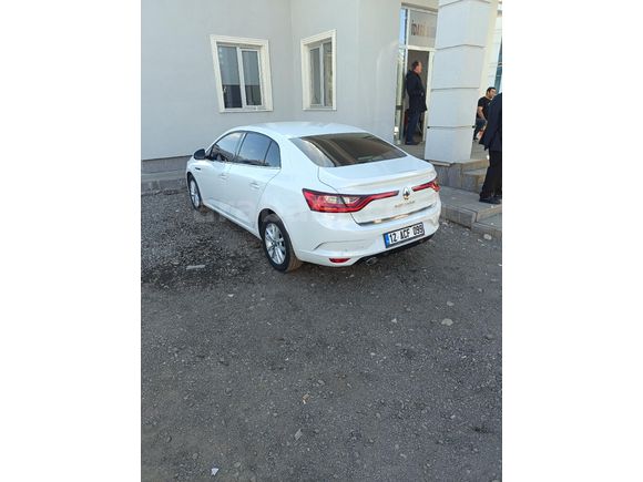 Sahibinden Renault Megane 1.5 Blue DCI Touch 2020 Model