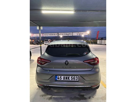 Sahibinden Renault Clio 1.0 TCe Touch 2023 Model 