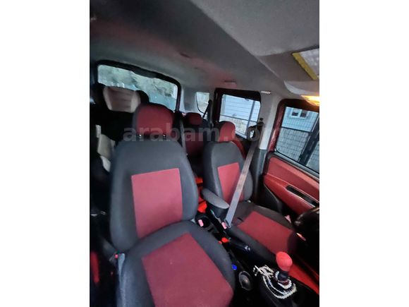 Sahibinden Fiat Doblo Combi 1.6 Multijet Elegance 2010 Model  175.000 km Bordo