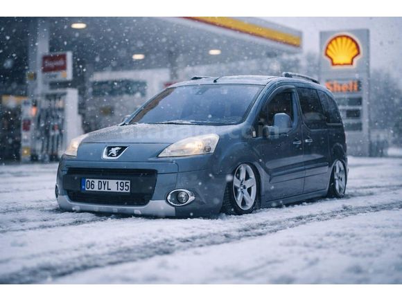 Sahibinden Peugeot Partner 1.6 HDI Premium Zenith 2011 Model