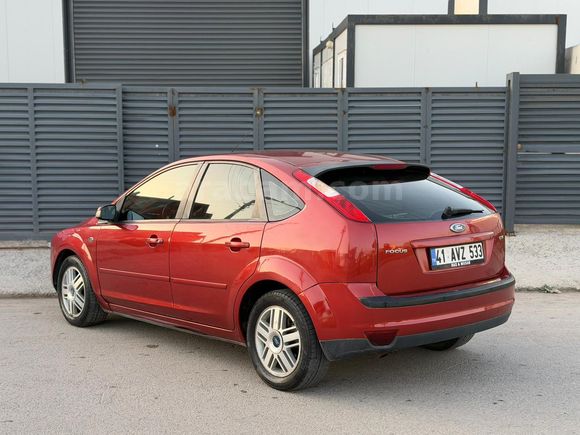 Sahibinden Ford Focus 1.6 TDCi Ghia 2007 Model