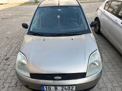 Sahibinden Ford Fiesta 1.4 TDCi Comfort 2004 Model
