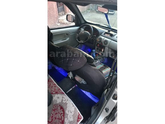 Sahibinden Renault Kangoo Multix 1.5 dCi Authentique 2011 Model