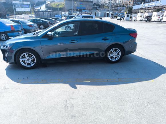 Sahibinden Ford Focus 1.5 Ti-VCT Trend X 2020 Model  74.000 km Mavi (metalik) kısa süreliğine indirim