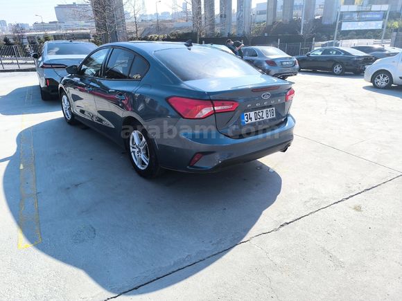 Sahibinden Ford Focus 1.5 Ti-VCT Trend X 2020 Model  74.000 km Mavi (metalik) kısa süreliğine indirim
