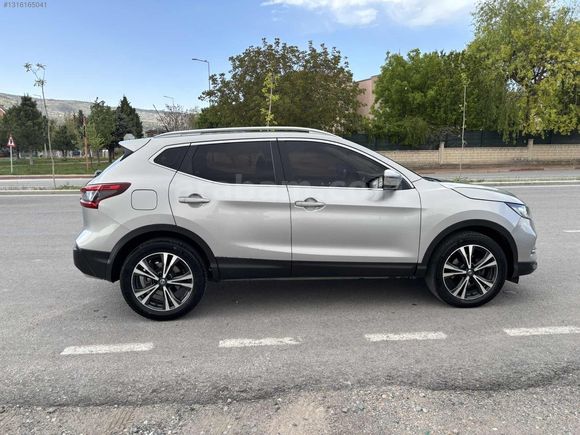 HATASIZ BOYASIZ NİSSAN QASHQAİ DESİGN PACK CAM TAVAN