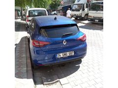 Sahibinden Renault Clio 1.0 SCe Joy 2023 Model  17.000 km Mavi