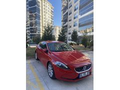 103.000 kmde Hatasız Boyasız 2015 model Volvo V40 1.6 dizel Advance 