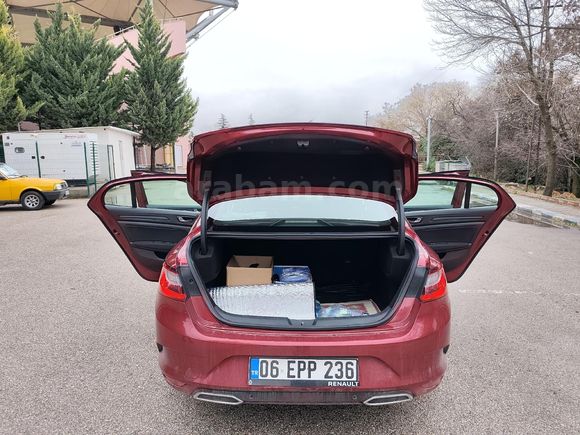 Sahibinden Renault Megane 1.3 TCe Touch 2023 Model