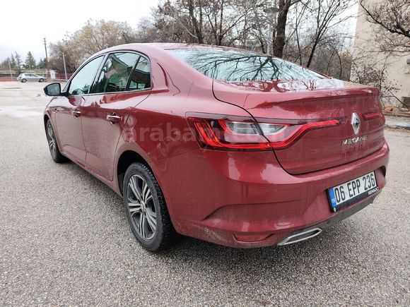 Sahibinden Renault Megane 1.3 TCe Touch 2023 Model