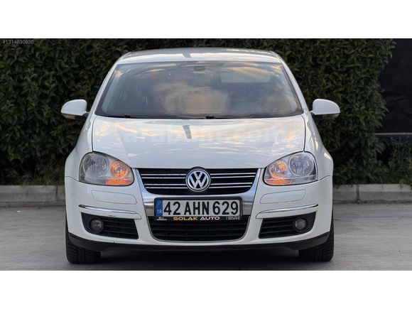 FABRİKASYON JETTA 1.4 TSİ 6 İLERİ ŞEKER BEYAZI