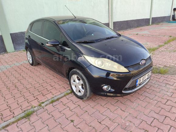 Düşük Km 1.4 TDCi Titanium 2009 Model