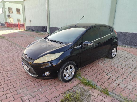 Düşük Km 1.4 TDCi Titanium 2009 Model