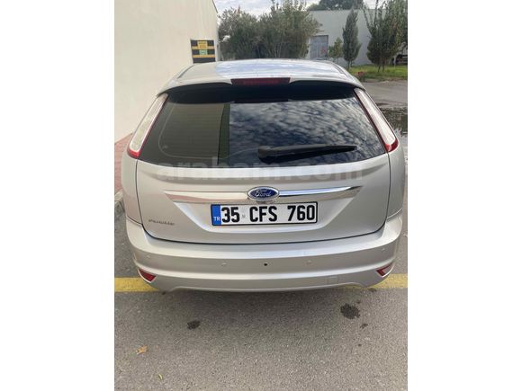 Sahibinden Ford Focus 1.6 Titanium 2010 Model  Gri (Gümüş)