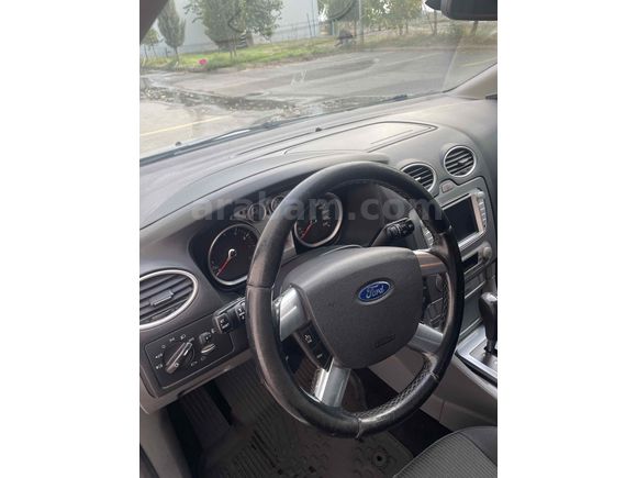 Sahibinden Ford Focus 1.6 Titanium 2010 Model  Gri (Gümüş)