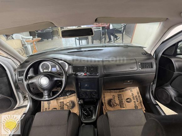 GÜNEŞ OTOMOTİV VW GOLF 2003 MODEL 1.6 16VALF PACİFİC CAM GİBİ