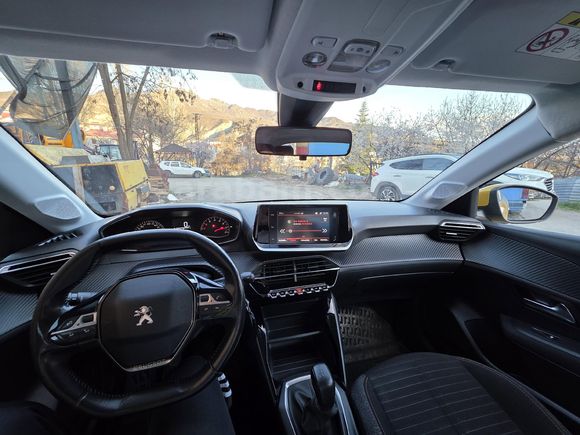 Sahibinden Peugeot 208 1.2 PureTech Active 2021 Model  105.000 km
