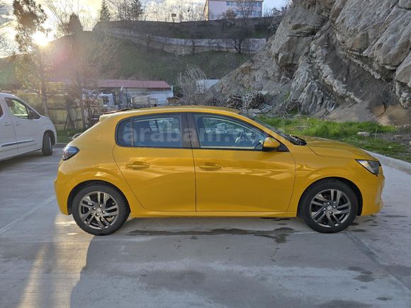 Sahibinden Peugeot 208 1.2 PureTech Active 2021 Model  105.000 km
