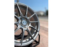 18 İNÇ 5X114.3 ORJİNAL MOTEC MCR2 (8,3 KG)