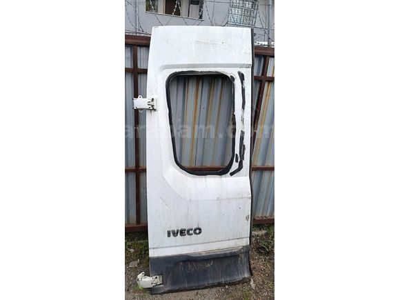 Iveco Daily Sol Bagaj Kapağı