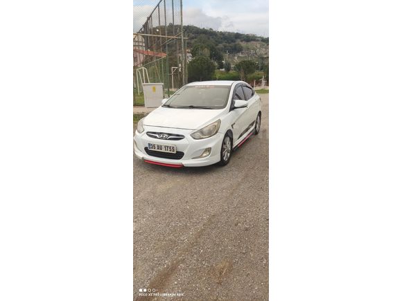 Sahibinden Hyundai Accent Blue 1.6 CRDI Prime 2013 Model