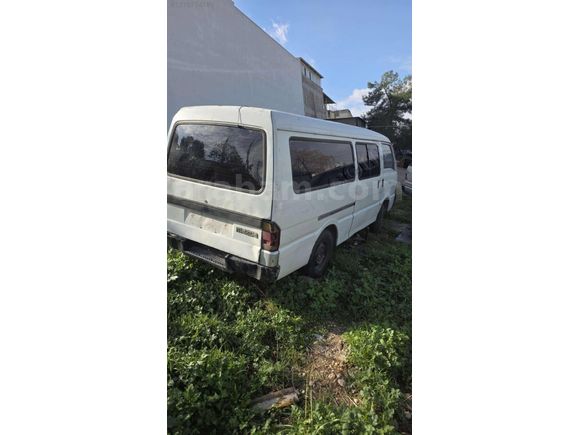 96 model Motor arızalı şanzıman sağlam Mazda E2200
