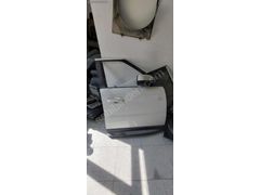 Range Rover sport sağ ön kapı hatasız sökme 2012 den çıkma dolu