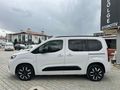 CAM TAVAN HATASIZ FUL+FUL  Opel Combo 1.5 CDTI Ultimate 2024 Model Van