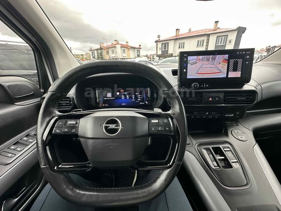 CAM TAVAN HATASIZ FUL+FUL  Opel Combo 1.5 CDTI Ultimate 2024 Model Van