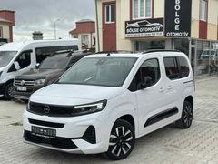 CAM TAVAN HATASIZ FUL+FUL  Opel Combo 1.5 CDTI Ultimate 2024 Model Van
