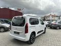 CAM TAVAN HATASIZ FUL+FUL  Opel Combo 1.5 CDTI Ultimate 2024 Model Van