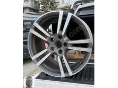 porsche Panamera jantlar adet olarak verilir