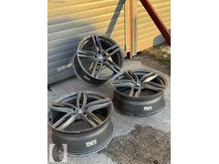 BMW dışa dönük 20 jant arka ve ön mevcut