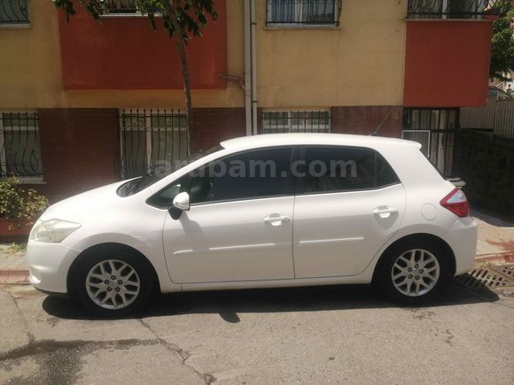 Toyota Auris 1.33 Comfort 2012 Model  tramer boya gelişen yok