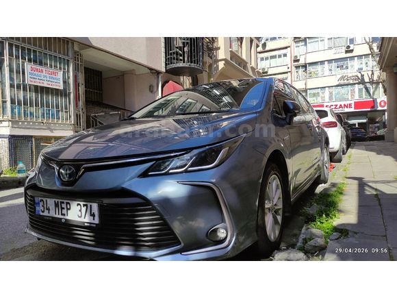 Sahibinden Toyota Corolla 1.8 Hybrid Dream 2021 Model