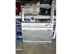 VW TRANSPORTER SAĞ SÜRGÜLÜ KAPİ ORJİNAL CİKMA TEMİZ