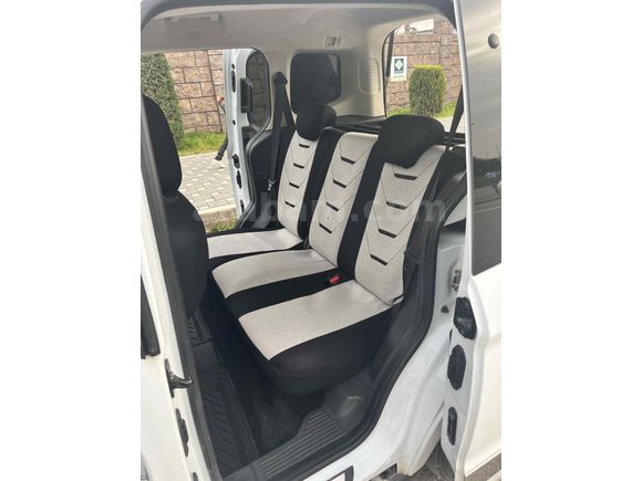 Sahibinden Ford Tourneo Courier 1.6 TDCi Titanium Plus 2017 Model 