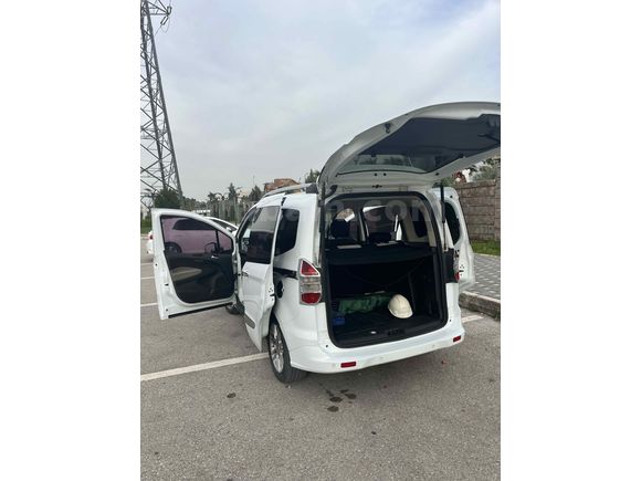 Sahibinden Ford Tourneo Courier 1.6 TDCi Titanium Plus 2017 Model 