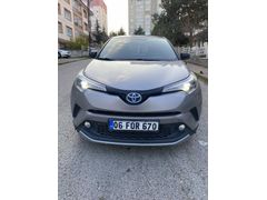 Sahibinden Toyota C-HR 1.8 Hybrid Dynamic 2017 Model  165.000km bakımlı